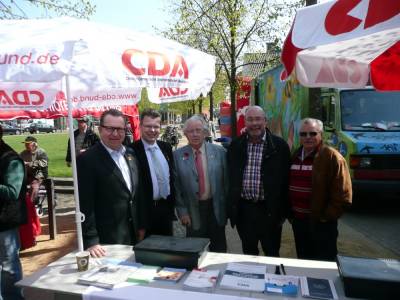 Standbesetzung v.L.:
Detlev Kroos, Peter Heinz Woste, Heinrich Krmpelmann, Thomas Bullmann und Martin Schindler