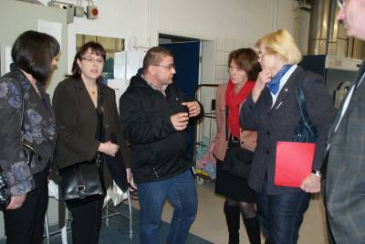 Rheda-Wiedenbrcker CDU Kreistagsabgeordnete Elisabeth Witte als Aufsichtsratsvorsitzende (vierte von links).